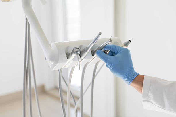 24/7 Emergency Teeth Whitening experts in Shady Hollow, TX